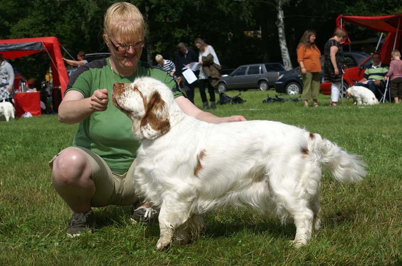 SWE_CLUBSHOW_IntermediateBitch_STOmega_g