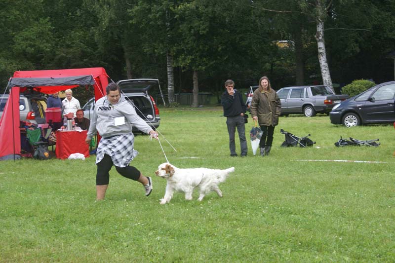 SWE_CLUBSHOW_IntermediateBitches_41_b