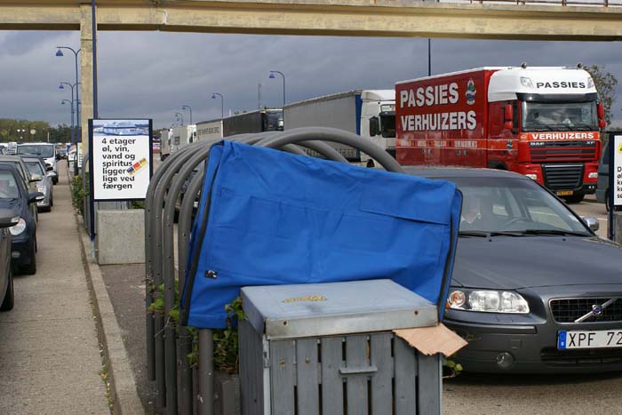 Travelling_to_Budapest_the_crate_Reno_didn't_like