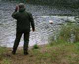 Hilla_water_retrieving_28Aug2010_b