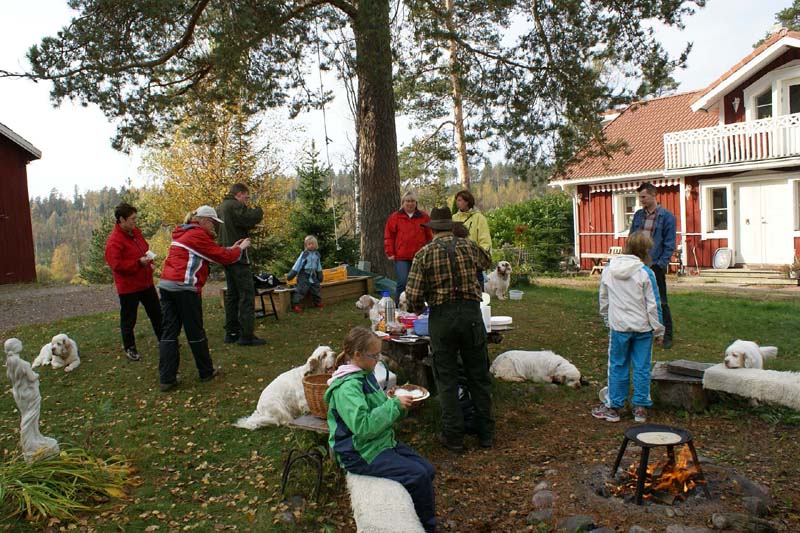 Jukka_making_crepes_c