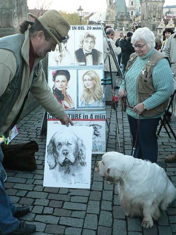Winston_in_Prague_with_street_artist_a